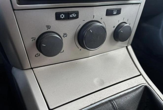 Opel Astra H Рестайлинг с пробегом 2008 года, цена 345 000 рублей, 192199 км, седан, Автокод Объявления