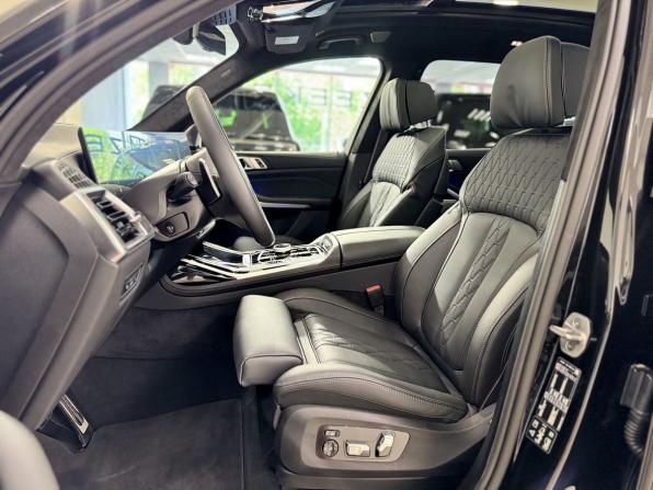 BMW X7 I (G07) Рестайлинг с пробегом 2025 года, цена 16 940 000 рублей, 28 км, внедорожник, Автокод Объявления