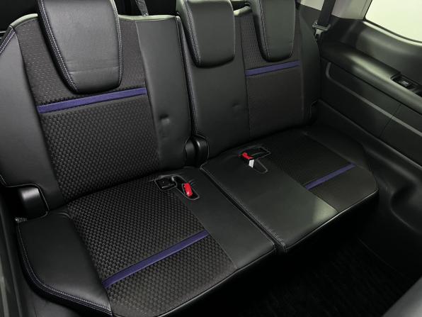 Honda Stepwgn V Рестайлинг с пробегом 2019 года, цена 2 600 000 рублей, 52000 км, минивэн, Автокод Объявления