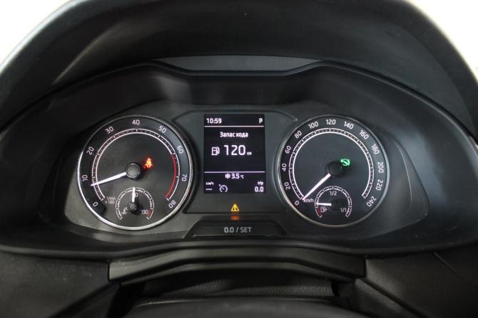 Skoda Rapid II с пробегом 2021 года, цена 1 749 000 рублей, 59284 км, лифтбек, Автокод Объявления