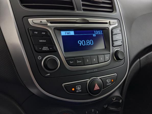 Hyundai Solaris I Рестайлинг с пробегом 2016 года, цена 1 295 000 рублей, 76207 км, седан, Автокод Объявления