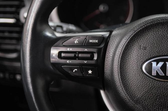 Kia Rio IV Рестайлинг с пробегом 2020 года, цена 1 549 000 рублей, 52000 км, седан, Автокод Объявления