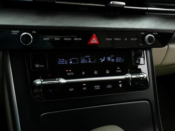 Kia Carnival IV с пробегом 2021 года, цена 3 959 000 рублей, 44639 км, минивэн, Автокод Объявления