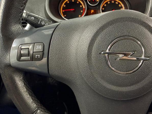 Opel Corsa D Рестайлинг II с пробегом 2011 года, цена 564 000 рублей, 85704 км, хэтчбек, Автокод Объявления