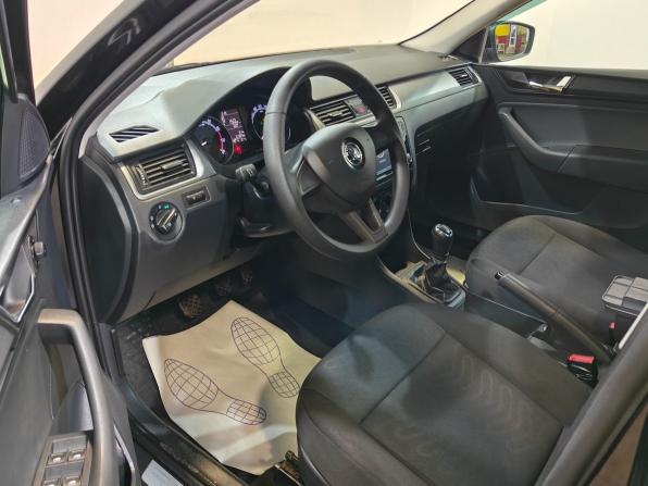 Skoda Rapid I Рестайлинг с пробегом 2019 года, цена 1 200 000 рублей, 121264 км, лифтбек, Автокод Объявления
