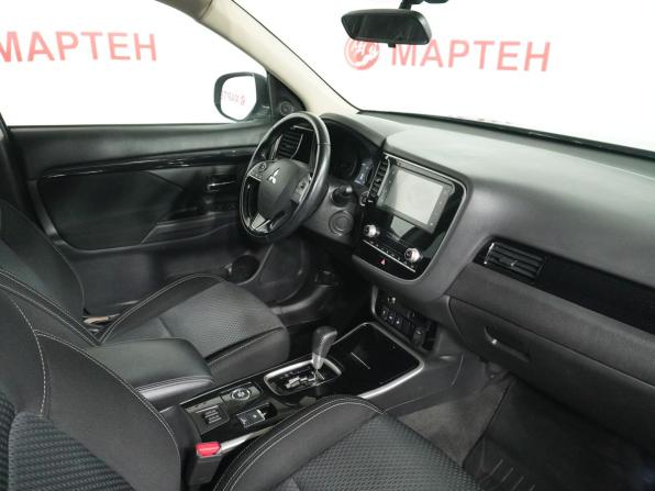 Mitsubishi Outlander III Рестайлинг 3 с пробегом 2020 года, цена 1 789 000 рублей, 201504 км, внедорожник, Автокод Объявления