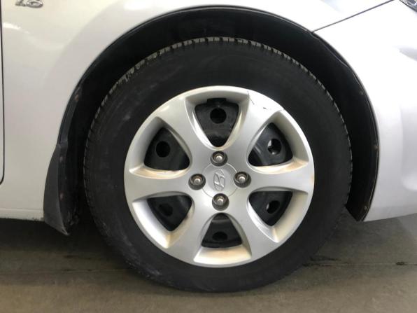 Hyundai Solaris I с пробегом 2013 года, цена 749 000 рублей, 144165 км, хэтчбек, Автокод Объявления