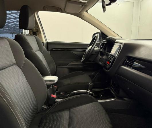 Mitsubishi Outlander III Рестайлинг 3 с пробегом 2019 года, цена 1 630 000 рублей, 142495 км, внедорожник, Автокод Объявления