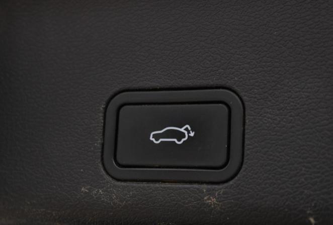 Geely Atlas Pro с пробегом 2024 года, цена 2 045 000 рублей, 77604 км, внедорожник, Автокод Объявления