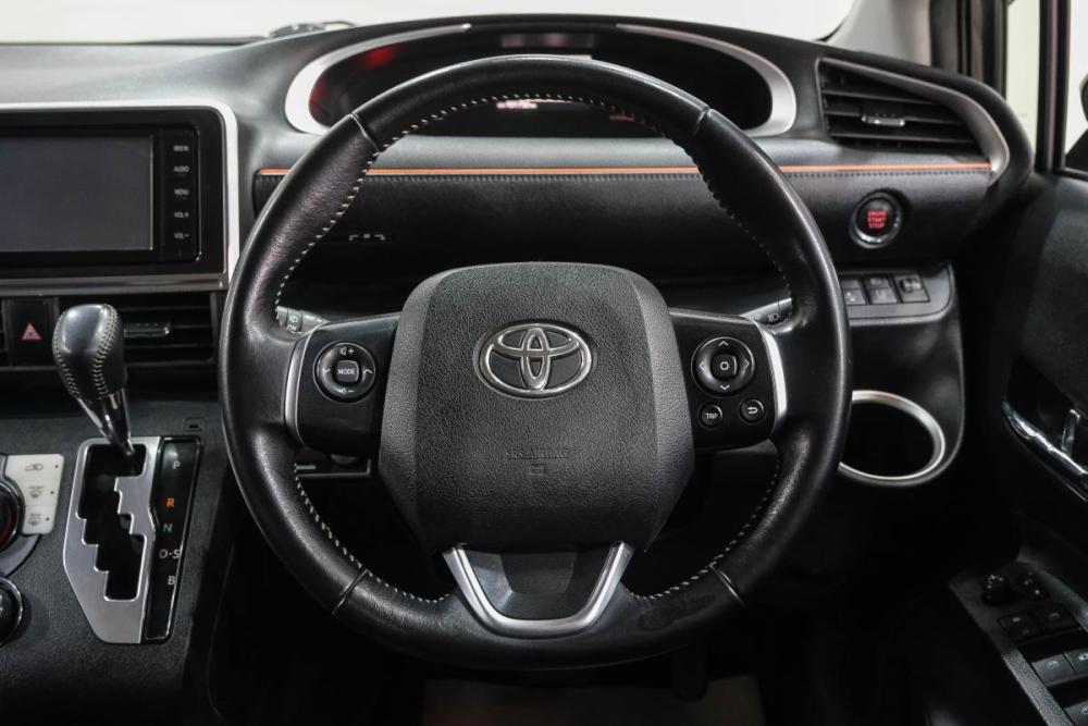 Toyota Sienta II Новокузнецк  - изображение 20