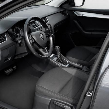 Skoda Octavia III (A7) Рестайлинг с пробегом 2017 года, цена 1 680 000 рублей, 187964 км, лифтбек, Автокод Объявления