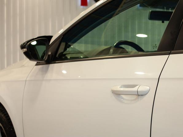 Volkswagen Passat B7 с пробегом 2012 года, цена 1 190 000 рублей, 117871 км, седан, Автокод Объявления