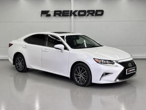 Lexus ES VI Рестайлинг с пробегом 2015 года, цена 1 999 000 рублей, 217673 км, седан, Автокод Объявления