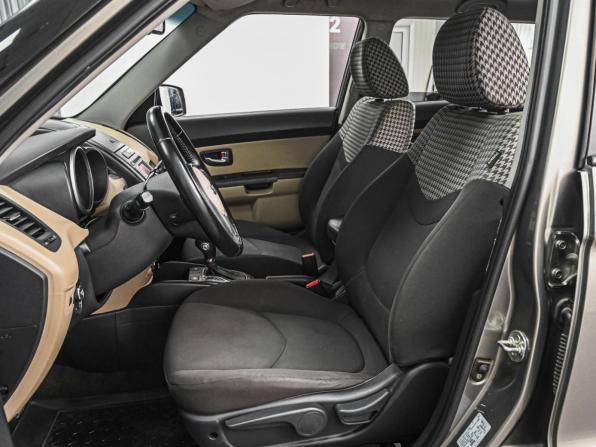 Kia Soul I Рестайлинг с пробегом 2013 года, цена 998 000 рублей, 134871 км, хэтчбек, Автокод Объявления