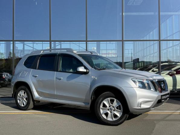 Nissan Terrano III (D10)