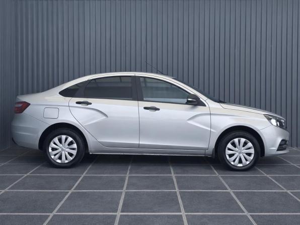 Lada (ВАЗ) Vesta I с пробегом 2021 года, цена 1 057 000 рублей, 102900 км, седан, Автокод Объявления