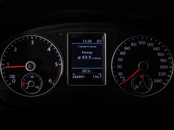 Volkswagen Multivan T5 Рестайлинг с пробегом 2010 года, цена 1 990 000 рублей, 246990 км, минивэн, Автокод Объявления