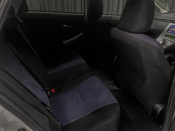 Toyota Prius III Рестайлинг (XW30) с пробегом 2015 года, цена 1 420 000 рублей, 154000 км, лифтбек, Автокод Объявления