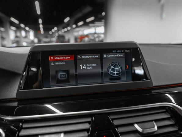 BMW 5 серии VII (G30/G31/G38) с пробегом 2018 года, цена 2 740 000 рублей, 159557 км, седан, Автокод Объявления