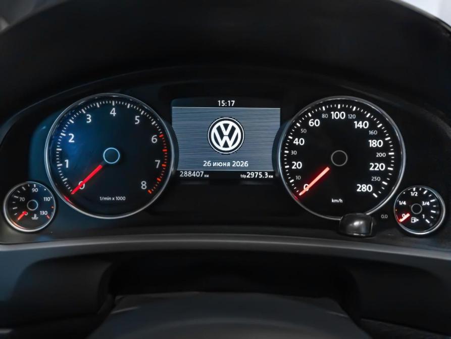 Volkswagen Touareg II Рестайлинг Тюмень  - изображение 13