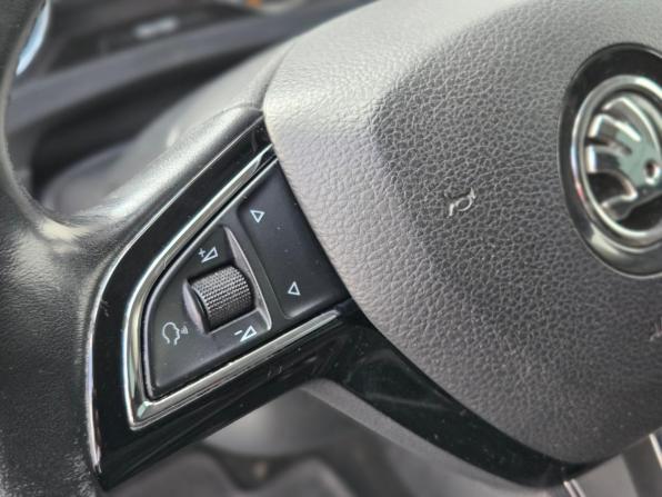 Skoda Rapid I Рестайлинг с пробегом 2019 года, цена 1 249 000 рублей, 207000 км, лифтбек, Автокод Объявления