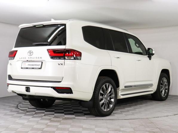 Toyota Land Cruiser 300 Series с пробегом 2022 года, цена 9 950 000 рублей, 28197 км, внедорожник, Автокод Объявления