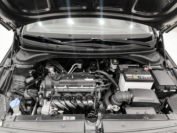 Hyundai Solaris II с пробегом 2017 года, цена 1 350 000 рублей, 130356 км, седан, Автокод Объявления