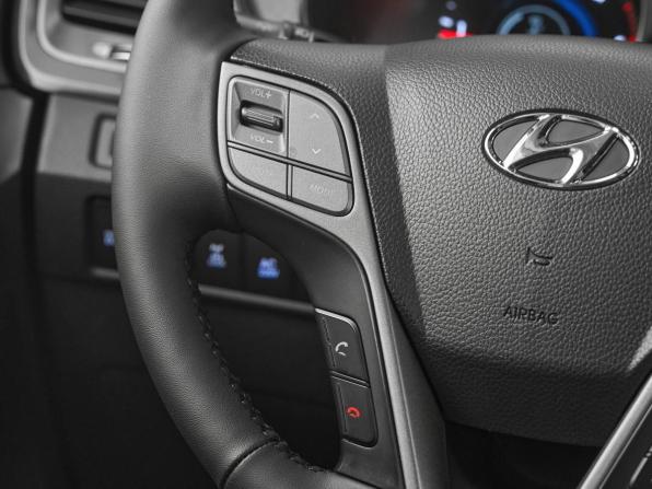 Hyundai Santa Fe III с пробегом 2013 года, цена 1 699 000 рублей, 172700 км, внедорожник, Автокод Объявления