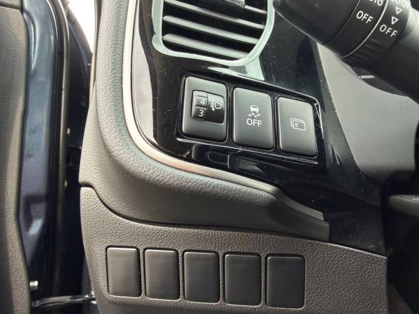 Mitsubishi Outlander III Рестайлинг 3 с пробегом 2019 года, цена 2 365 000 рублей, 60000 км, внедорожник, Автокод Объявления