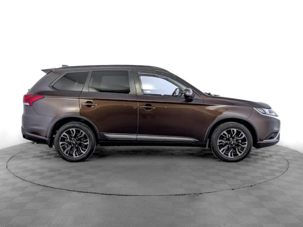 Mitsubishi Outlander III Рестайлинг 3 с пробегом 2021 года, цена 2 750 000 рублей, 65267 км, внедорожник, Автокод Объявления