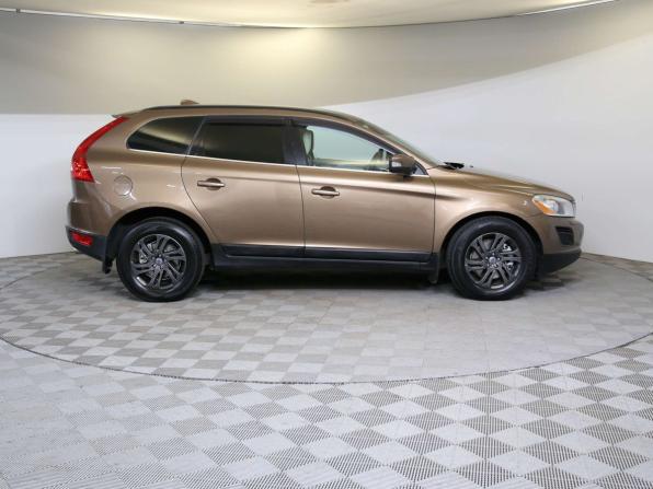 Volvo XC60 I с пробегом 2012 года, цена 1 299 000 рублей, 253323 км, внедорожник, Автокод Объявления