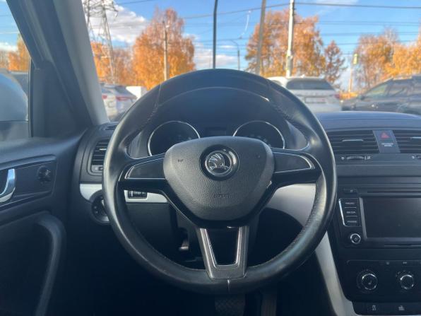 Skoda Yeti I Рестайлинг с пробегом 2014 года, цена 1 077 600 рублей, 177672 км, внедорожник, Автокод Объявления