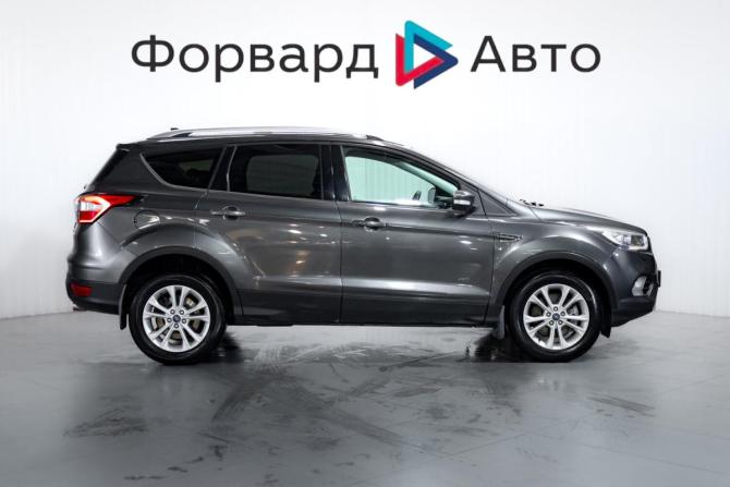 Ford Kuga II Рестайлинг с пробегом 2018 года, цена 1 300 000 рублей, 173151 км, внедорожник, Автокод Объявления