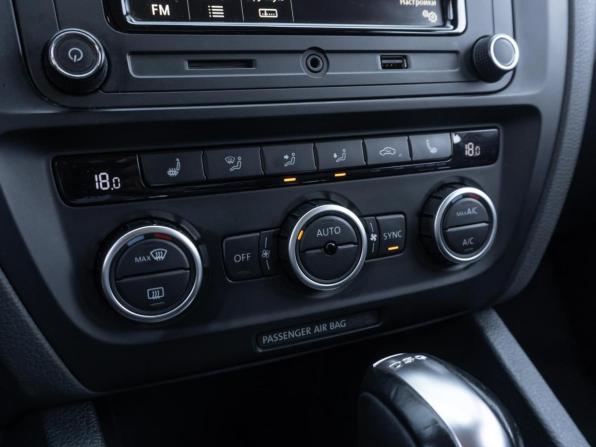 Volkswagen Jetta VI с пробегом 2014 года, цена 1 200 000 рублей, 118781 км, седан, Автокод Объявления