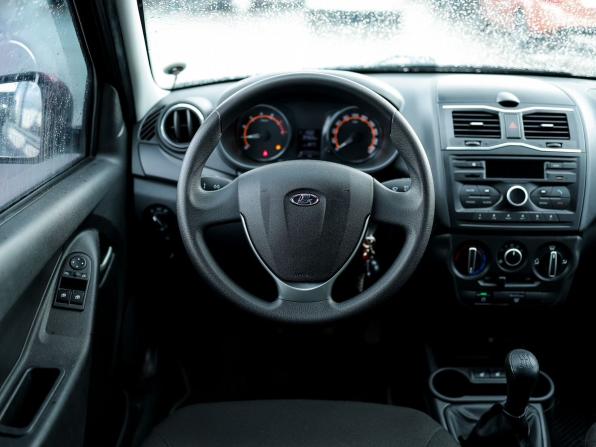 Lada (ВАЗ) Granta I Рестайлинг с пробегом 2018 года, цена 649 000 рублей, 94462 км, универсал, Автокод Объявления