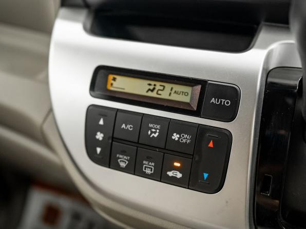 Honda N-WGN I Рестайлинг с пробегом 2018 года, цена 775 000 рублей, 100027 км, хэтчбек, Автокод Объявления
