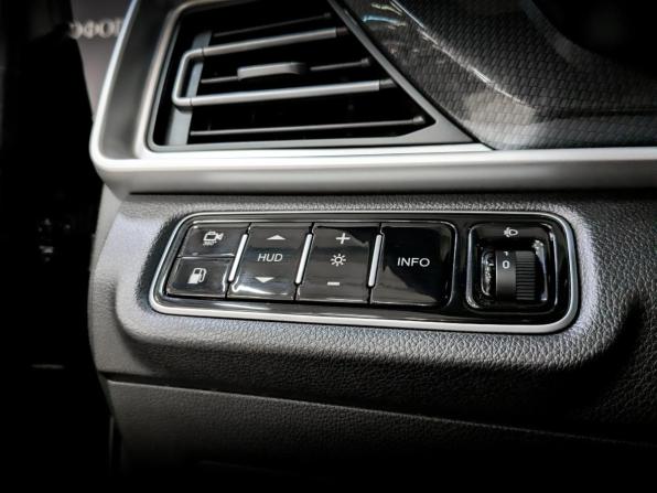 Dongfeng DFSK ix7 с пробегом 2024 года, цена 2 450 000 рублей, 11720 км, внедорожник, Автокод Объявления