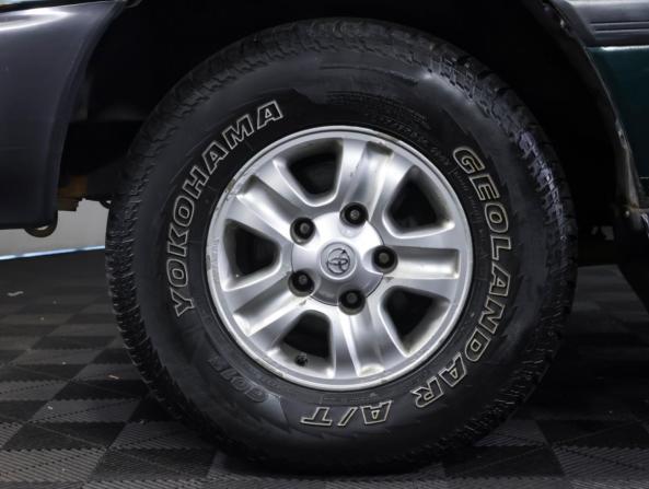 Toyota Land Cruiser 100 Series с пробегом 2001 года, цена 1 500 000 рублей, 427000 км, внедорожник, Автокод Объявления
