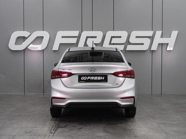 Hyundai Solaris II с пробегом 2019 года, цена 1 399 000 рублей, 113727 км, седан, Автокод Объявления
