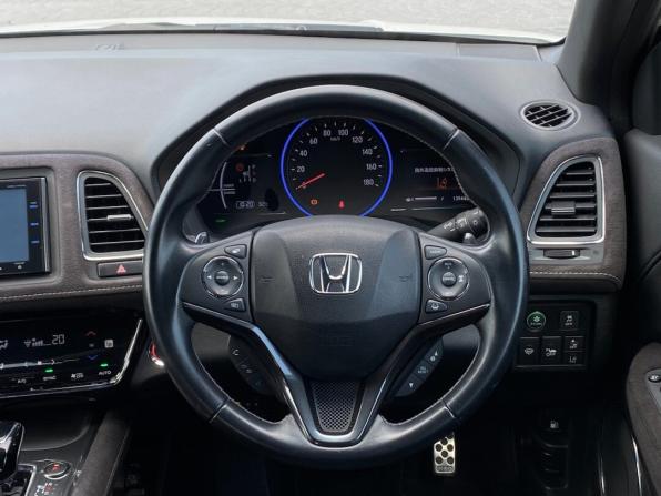 Honda Vezel I Рестайлинг с пробегом 2018 года, цена 1 549 000 рублей, 139444 км, внедорожник, Автокод Объявления