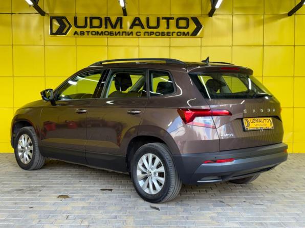 Skoda Karoq I с пробегом 2020 года, цена 1 999 000 рублей, 154000 км, внедорожник, Автокод Объявления