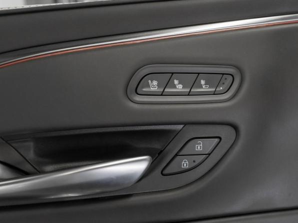 Cadillac Escalade V с пробегом 2023 года, цена 12 400 000 рублей, 17973 км, внедорожник, Автокод Объявления