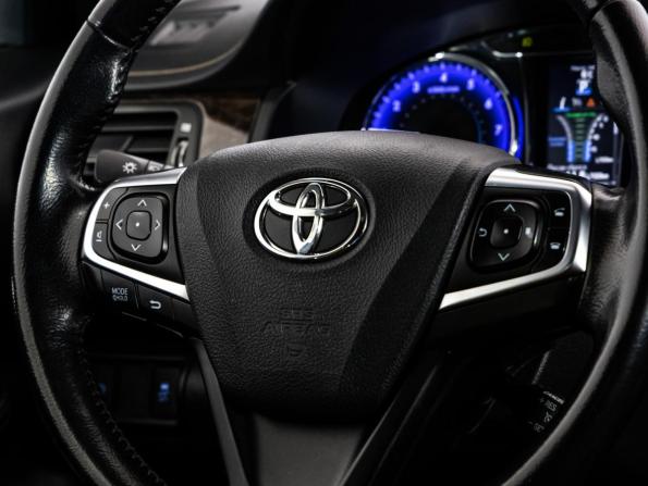 Toyota Camry VII (XV50) Рестайлинг с пробегом 2016 года, цена 2 420 020 рублей, 109636 км, седан, Автокод Объявления