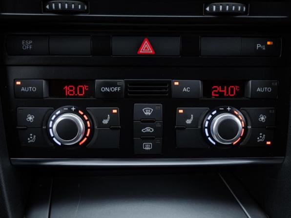 Audi A6 III (C6) Рестайлинг с пробегом 2011 года, цена 1 098 000 рублей, 208181 км, седан, Автокод Объявления