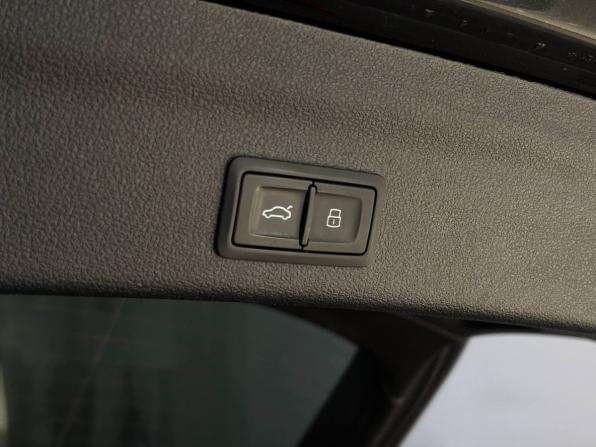Audi A6 V (C8) с пробегом 2020 года, цена 4 730 000 рублей, 173809 км, седан, Автокод Объявления