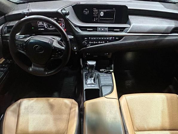 Lexus ES VII с пробегом 2019 года, цена 3 530 000 рублей, 131000 км, седан, Автокод Объявления