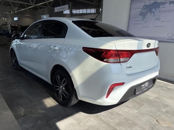 Kia Rio IV с пробегом 2018 года, цена 1 049 000 рублей, 109549 км, седан, Автокод Объявления