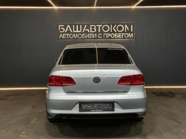 Volkswagen Passat B7 с пробегом 2012 года, цена 950 000 рублей, 239101 км, седан, Автокод Объявления