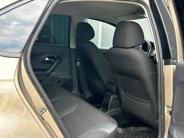 Volkswagen Polo V Рестайлинг с пробегом 2019 года, цена 1 098 700 рублей, 150073 км, седан, Автокод Объявления