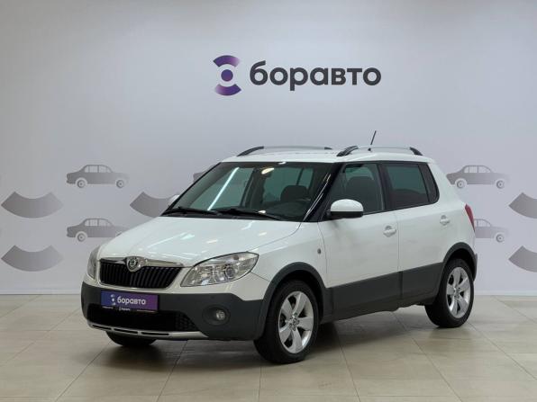Skoda Fabia II Рестайлинг с пробегом 2011 года, цена 879 000 рублей, 190024 км, хэтчбек, Автокод Объявления